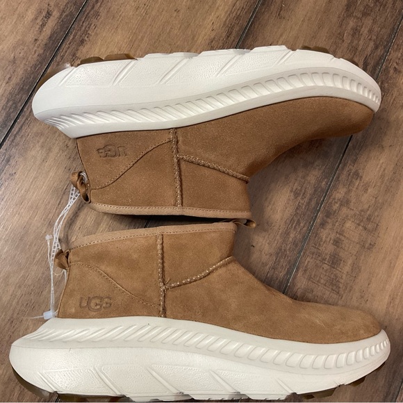 Ugg CA805 V2 Ultra Mini Men’s Size 6.5 Wool Sneaker Boot Suede Chestnut UggPlush - Picture 13 of 13